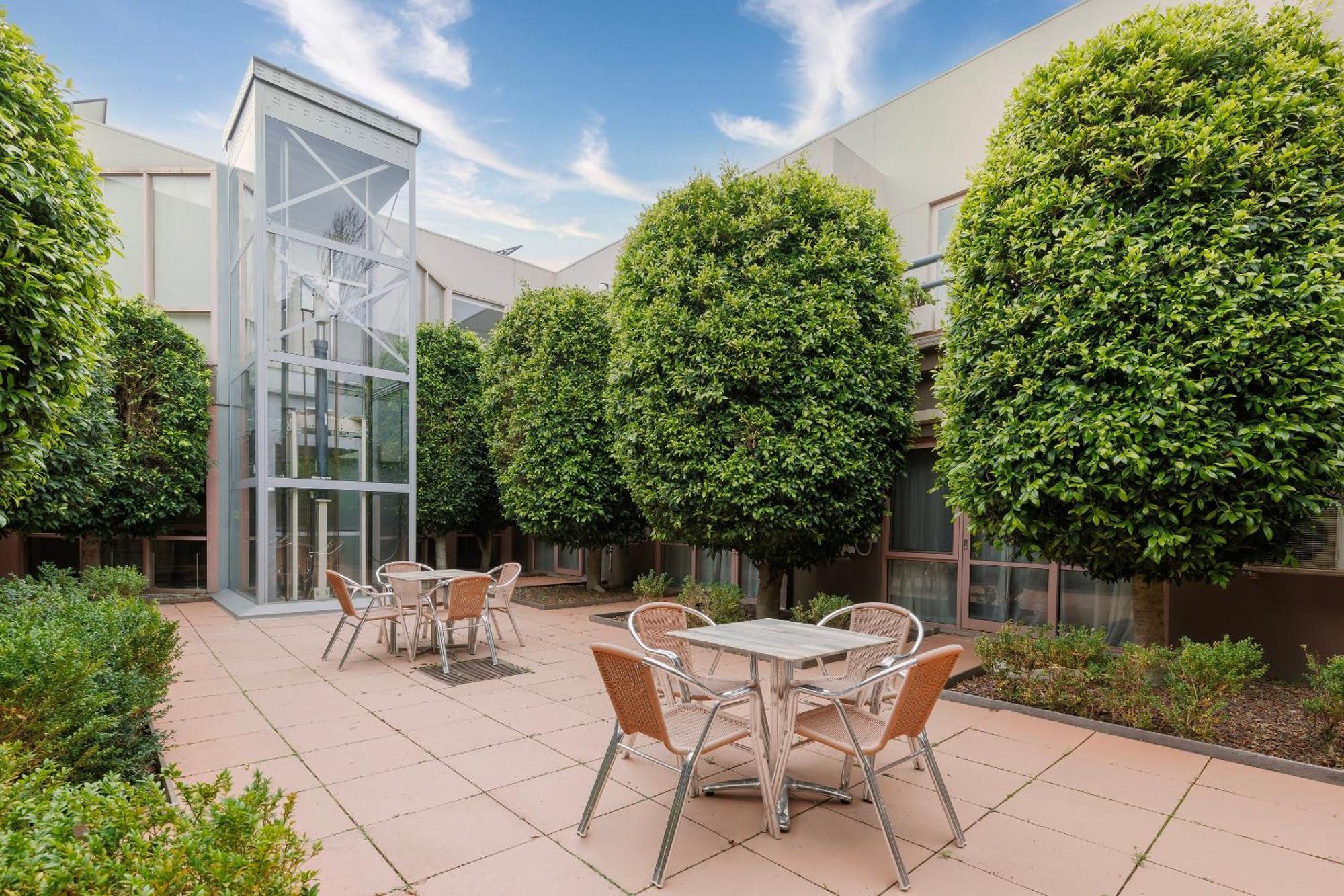 Kimberley Gardens Hotel, Serviced Apartments And Serviced Villas Melbourne Eksteriør billede